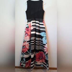 Sangria Black Dress